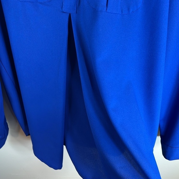 Jules & Jim Long Sleeved Blouse Roll Tab Cuff Size Medium - Picture 5 of 10